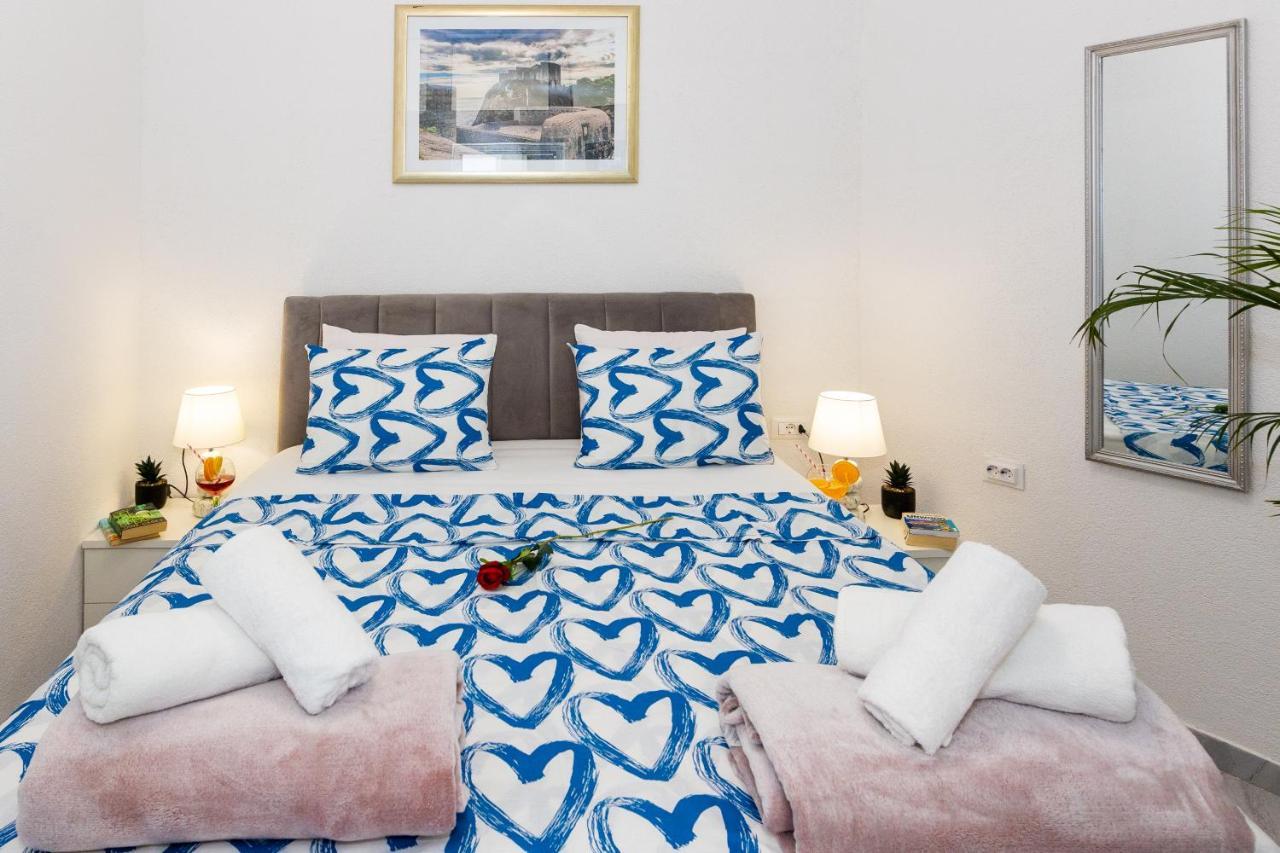 Apartment By The Way Hot Tub And Free Parking Ντουμπρόβνικ Εξωτερικό φωτογραφία